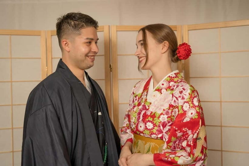 :Tokyo,Shibuya/ Pro Photography in Kimono / English-Friendly - The Kimono Shop Flow: Check-In, Consult, and Choose Your Look