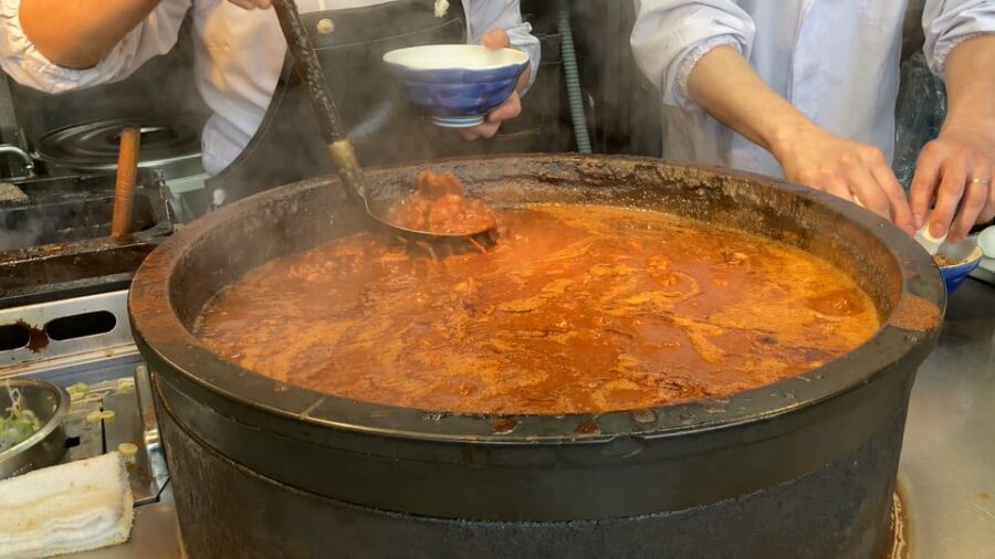 Tsukiji Fish Market Culture Walking and Food Tour - The hidden restaurant lunch: the payoff after the walking