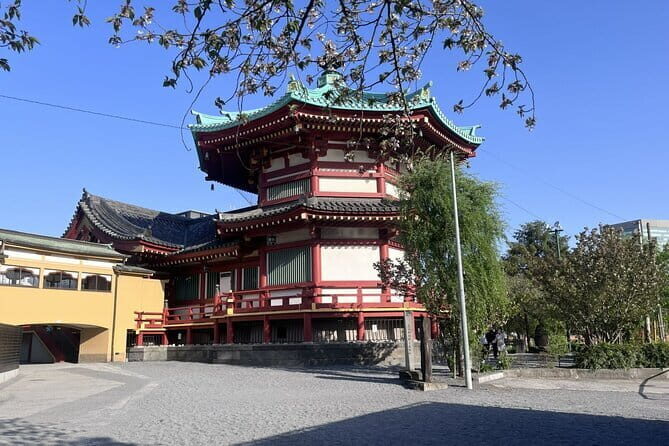 Ueno and Yanaka Culture Art Walking Tour in Old Tokyo - Starting at Ueno Station and walking all the way to Nippori