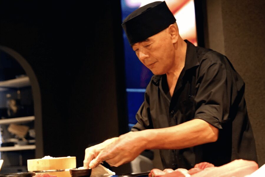Unlimited Sake Tasting with Sushi Omakase tasting in Tokyo - Finding SUSHIROKU in Roppongi: close to transit, small-room energy