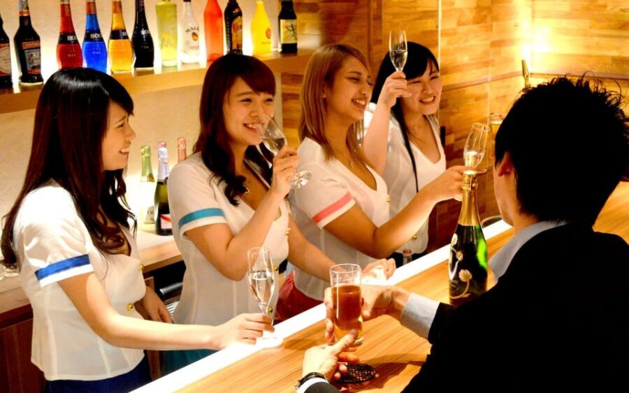 VIP Private Hostess Club Tokyo Night Life Karaoke with Girls - Private-room karaoke: when you want the night to get louder