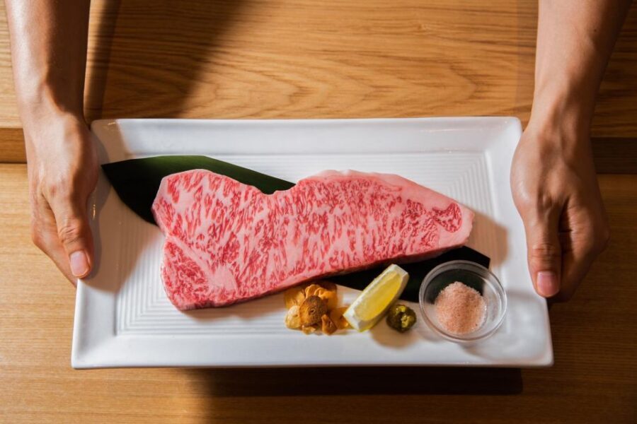 Wagyu & Sake 8 Course Tasting Dinner in Shinjuku - Finding Ushinobi Sake Bar in Shinjuku (And Why It Matters)