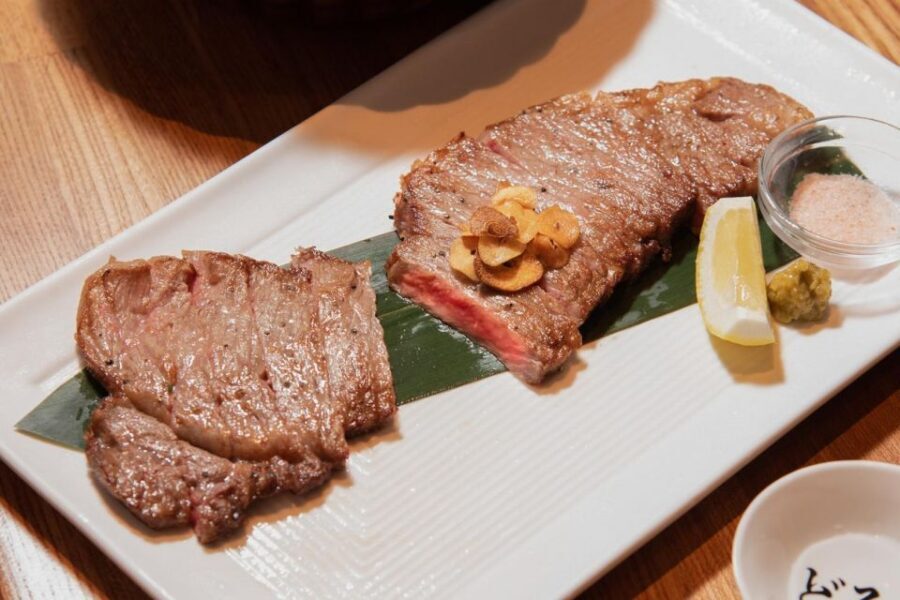 Wagyu & Sake 8 Course Tasting Dinner in Shinjuku - Who Should Book This Wagyu & Sake Dinner?