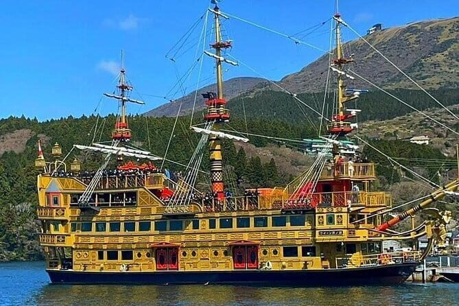 Wonderful Peaks & Peace: Mt. Fuji, Fuji Stupa & Hakone Tour - Kitaguchi Hongu Fuji Sengen Jinja: the shrine layer most people skip