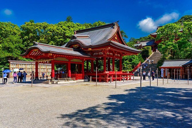 Yokohama and Kamakura 6hr Private Trip Government-Licensed Guide - Money washing at Zeniarai Benten: a shrine with a story