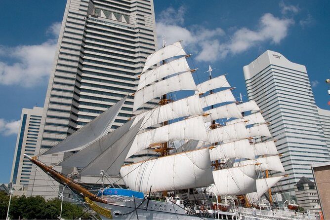 Yokohama Like a Local: Private & Personalized Experience 2,3 hrs - Elephant’s Nose Park: a name with a shape you can spot