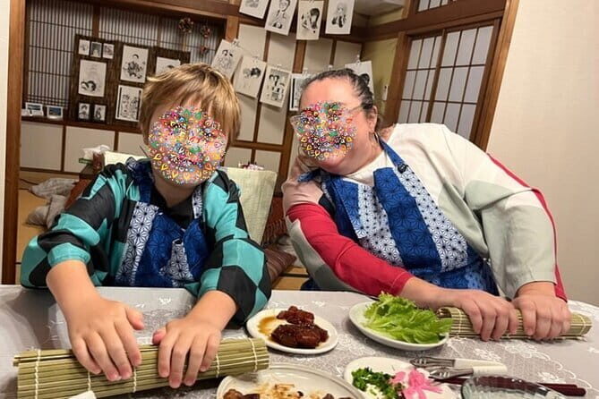 Yokohama: Manga/Anime Art & Cooking Experience in a Tatami Room - Sushi rolls: colorful, hands-on, and built from fresh ingredients